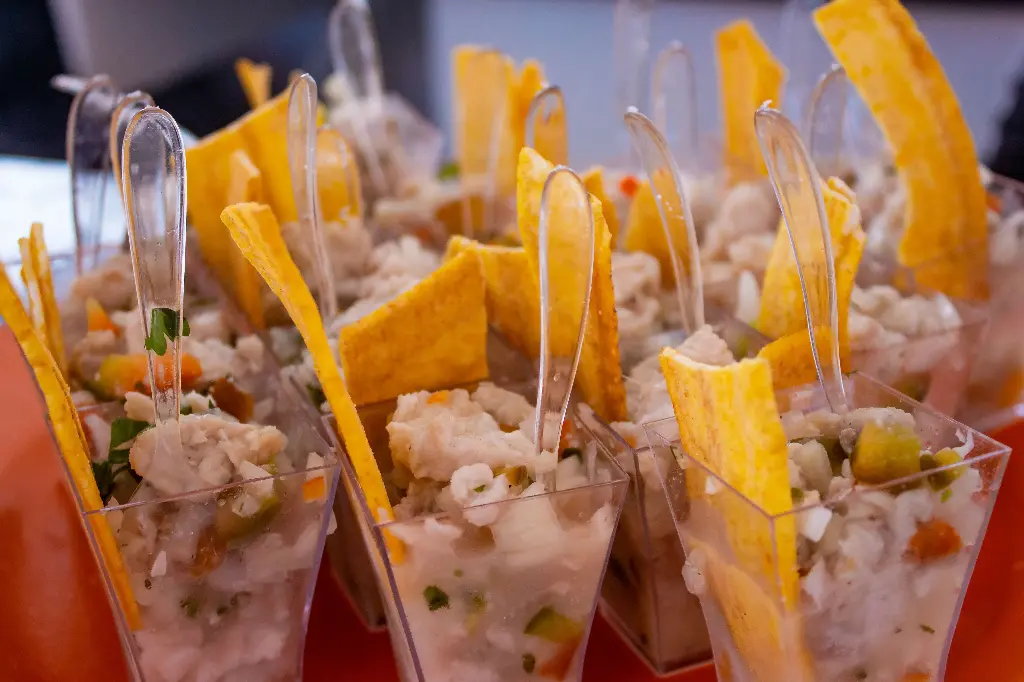 Shot de Ceviche tradicional (30 unidades 2 onz)